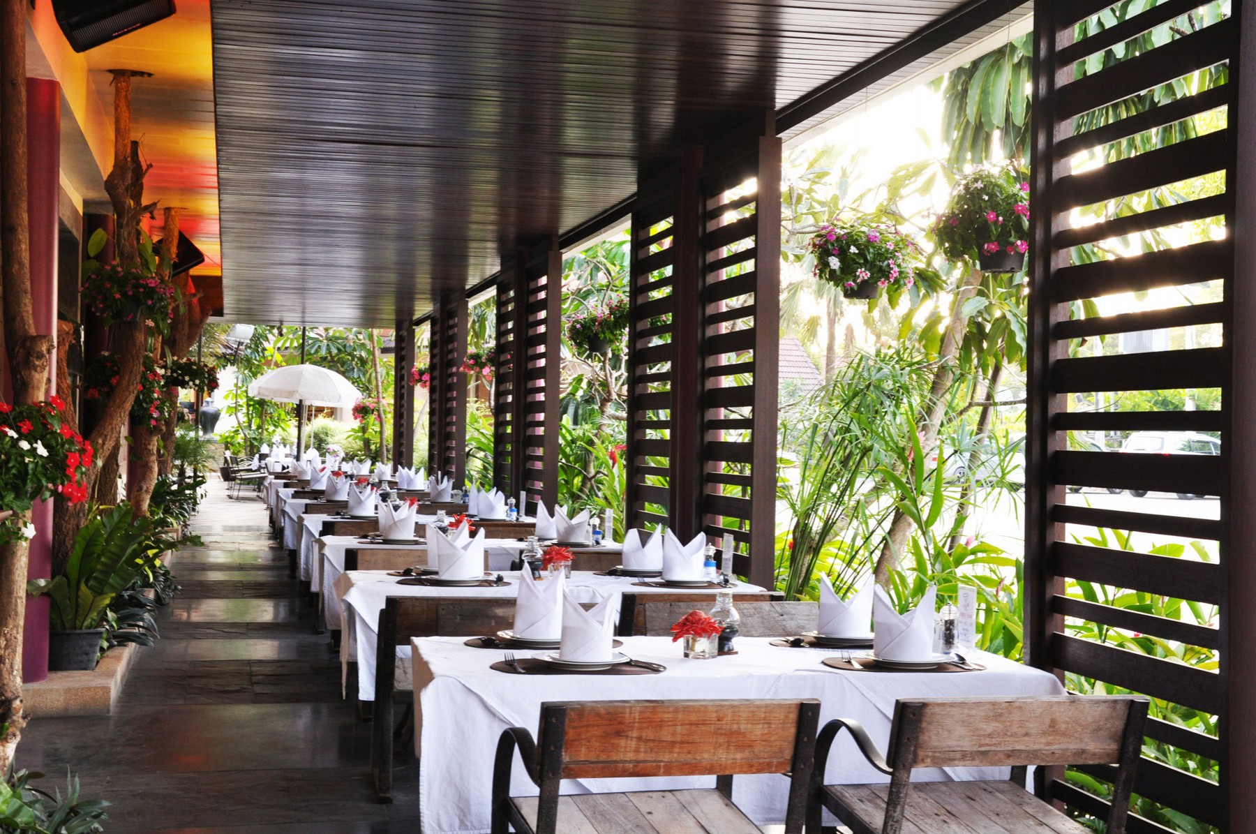 Photo <label>Gallery</label>